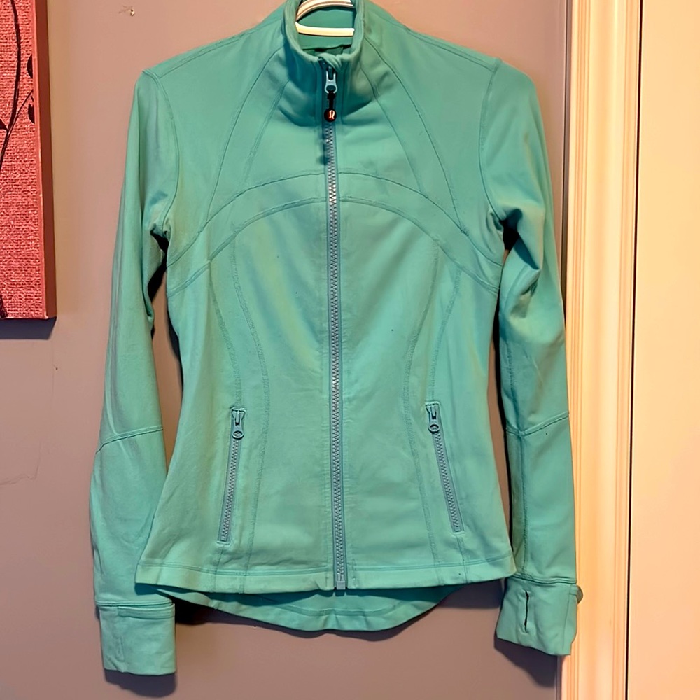 Lululemon Define